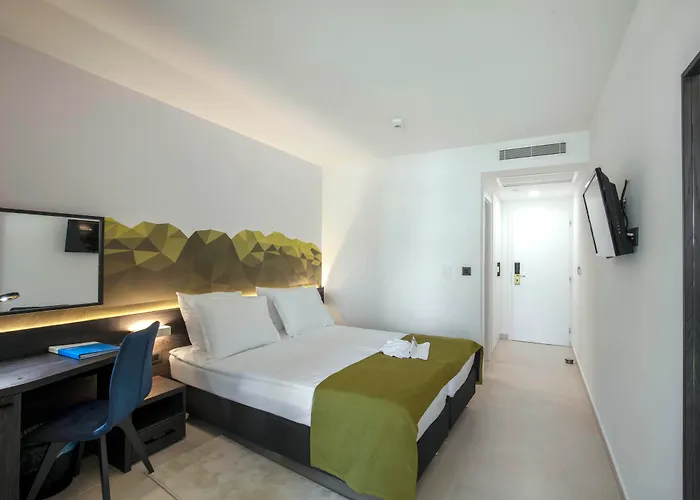 Bluesun Alga Szálloda 4*