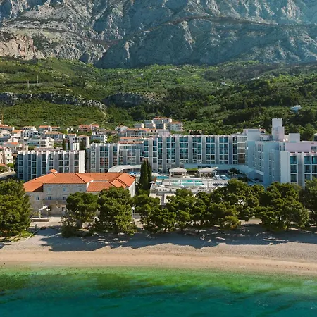 Szálloda Bluesun Alga Tučepi